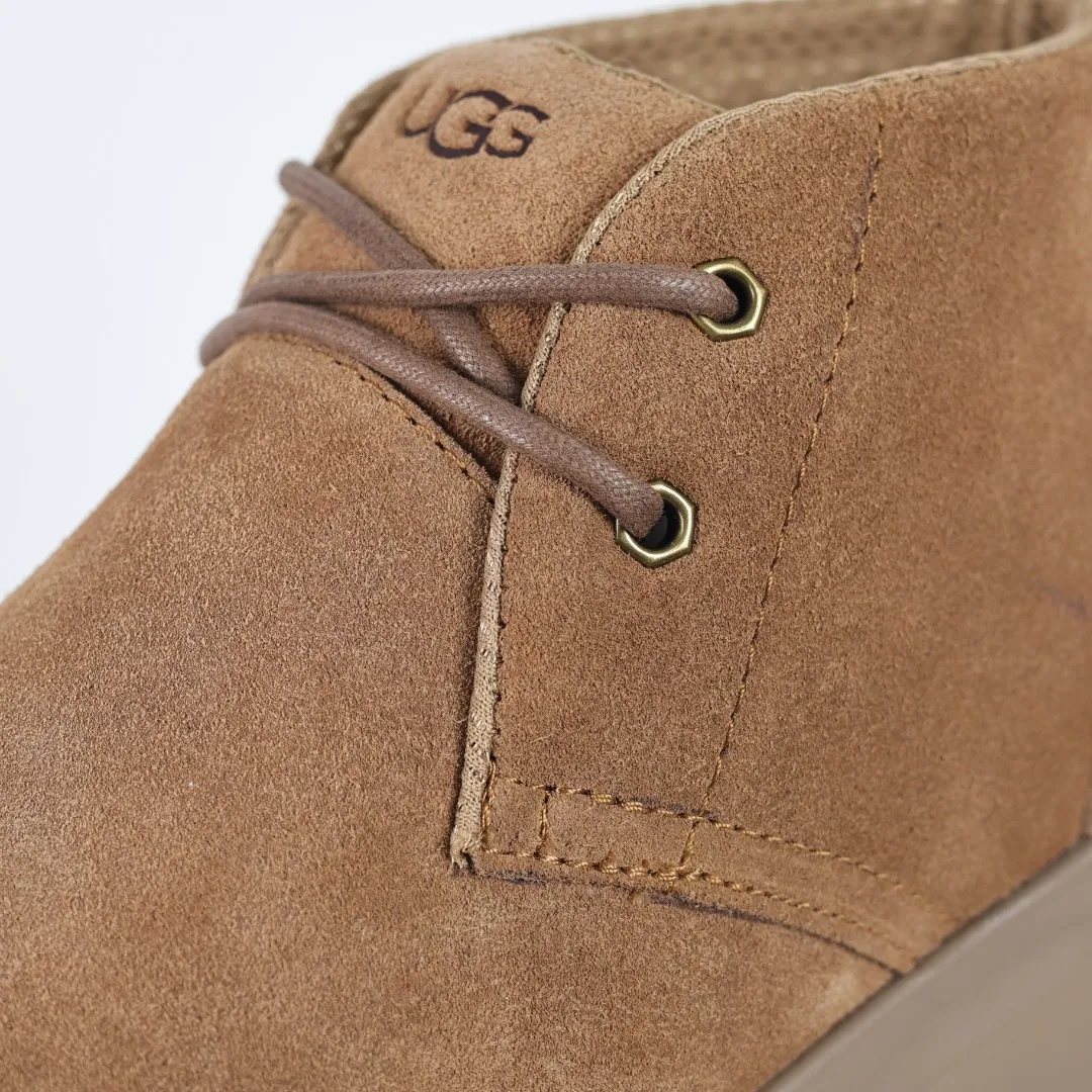 Pick up locally 💰500 Core recommended good price It is a very suitable choice for home furnishings. In the new year, uug launched a series of styles, which are partial to the preferences of young consumers and have also moved to the forefront of fashion trends. Shoe body material: water-repellent coated suede upper, 17 mm UGGPURE™ implantable wool insole, lightweight non-slip and comfortable rubber outsole, with brand LOGO and trademark, with full packaging Size: 40 41 42 43 44